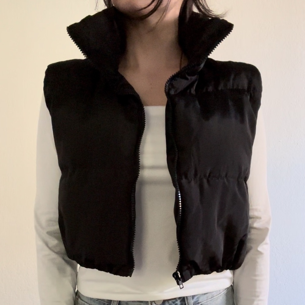 Black Women's Puffer Vest